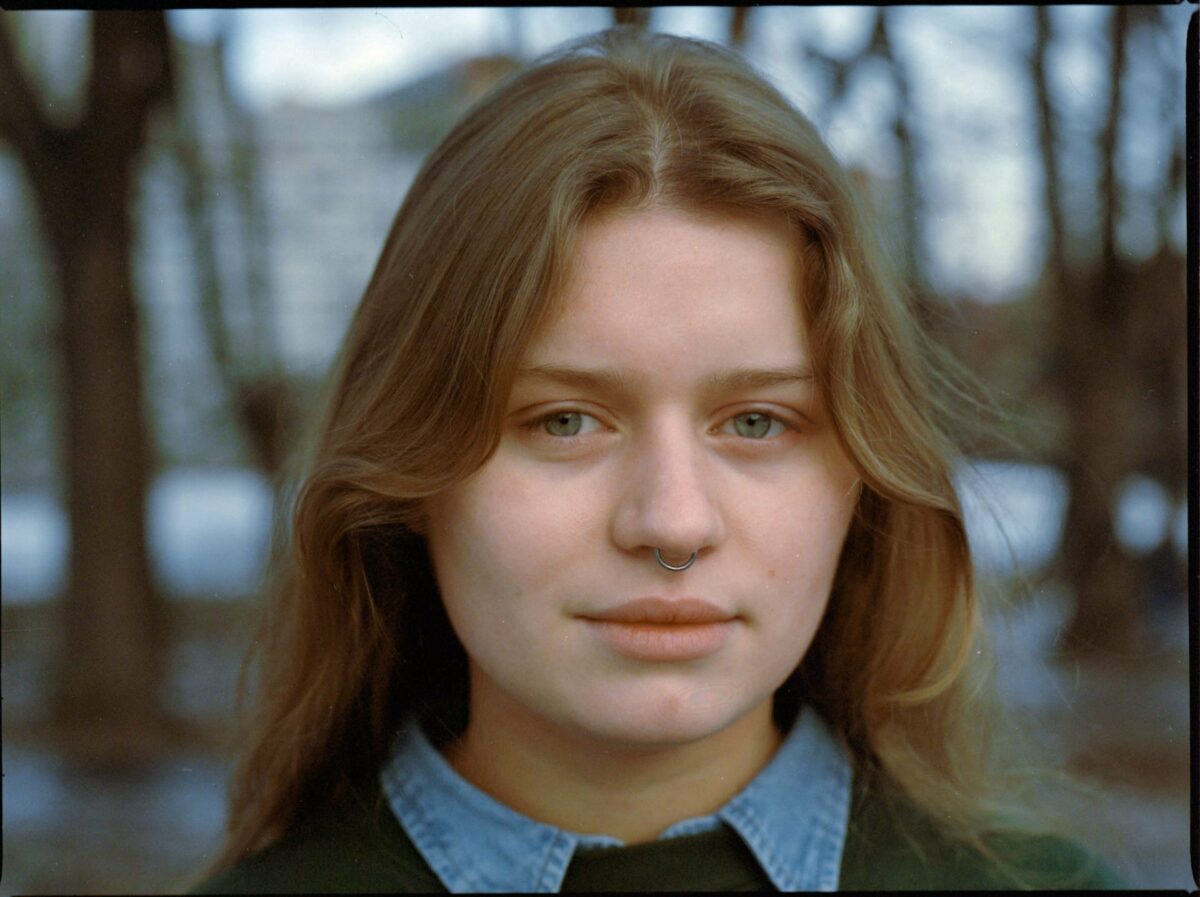 Girl in Red (Marie Ulven).