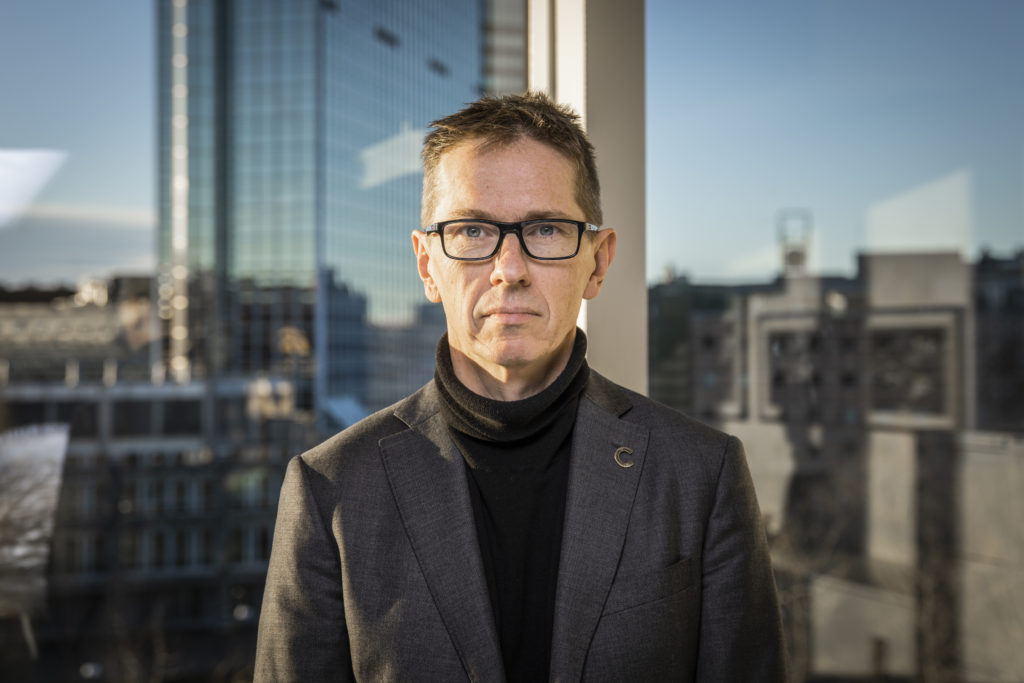 – Etter mitt skjønn burde dette vært utlyst som stillinger, sier Hans Ole Rian i Creo. (Foto: Ihne Pedersen.)