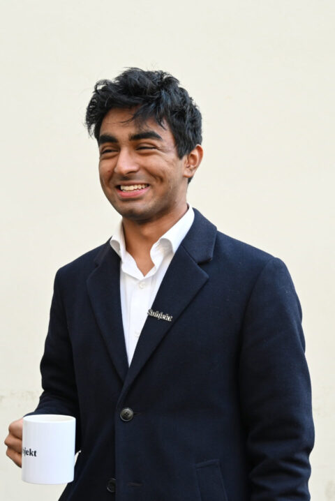 Mediegründer Luqman Wadood, bak Jeune.no og Woke.no. (Foto: Danby Choi.)