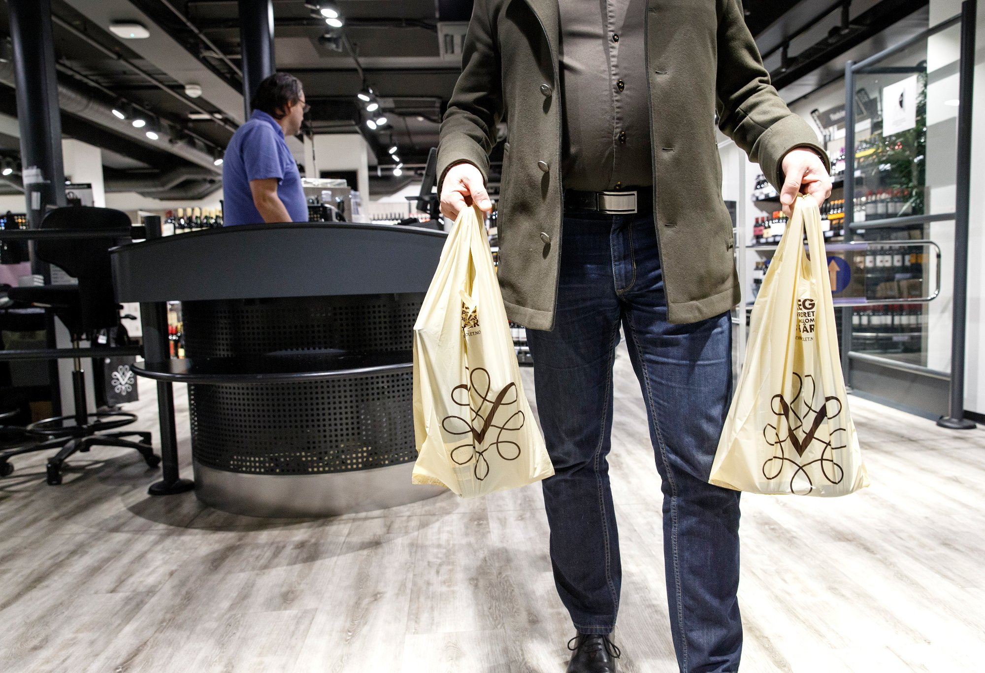 Flere typer av crémant, prosecco og cava kan bli borte fra hyllene på Vinmonopolet før 17. mai. (Foto: Gorm Kallestad NTB.)