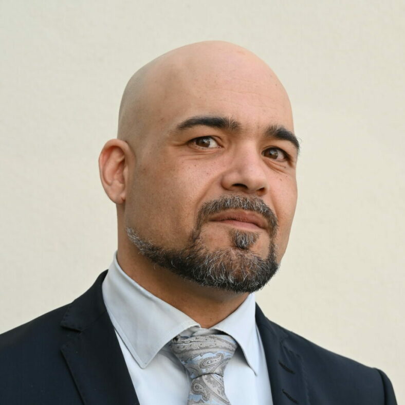 Hatem Ben Mansour i Antirasistisk senter. (Foto: Danby Choi.)