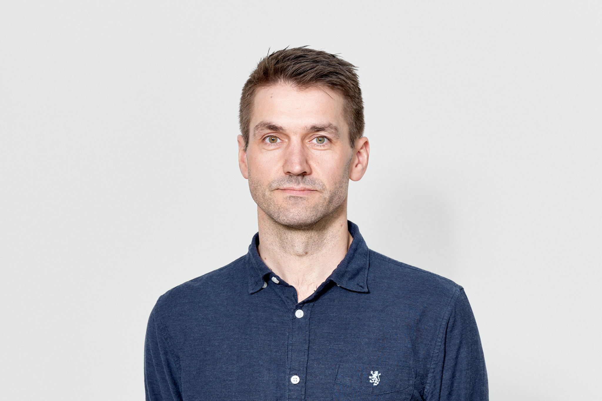 Sigmund Løvåsen er anerkjent forfatter og rådsleder i Kulturrådet. Han kan med andre ord bestemme om kunst- og kulturprosjekter skal få støtte. (Foto: Trym S. Warloe.)