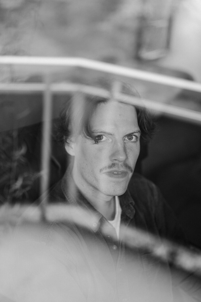 Kunstkritiker Andreas Breivik starter det nye kunstkritikknettstedet Pute og lorgnett. (Foto: Ole Erik Løvold).