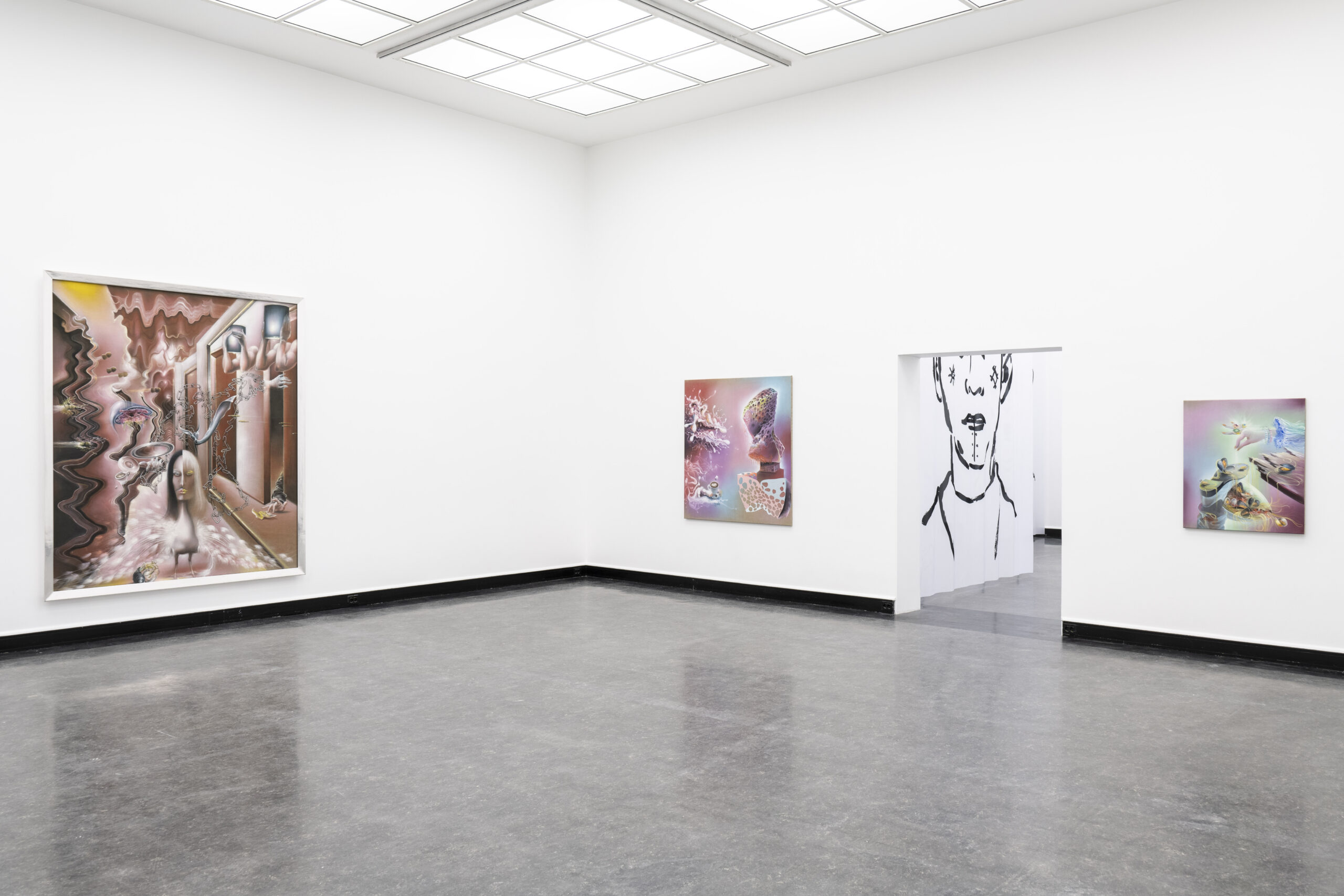 Fra «The Bonimenteur» på Bergen Kunsthall i 2022. Samlet av Saâdane Afif og kuratert av Yasmine d ́O. (Foto: Thor Brødreskift.)