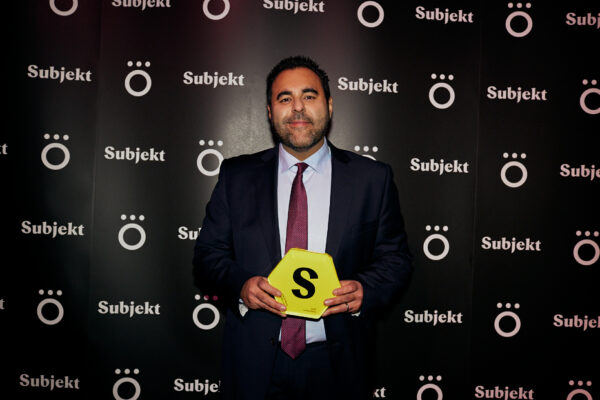 Stortingspresident Masud Gharahkhani vant Årets stemme under Subjektprisen 2022. (Foto: Helge Brekke.)