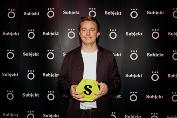 Arkitekturopprøret, her ved Erik Holm, vant Göteborgprisen under Subjektprisen 2022. (Foto: Helge Brekke.)