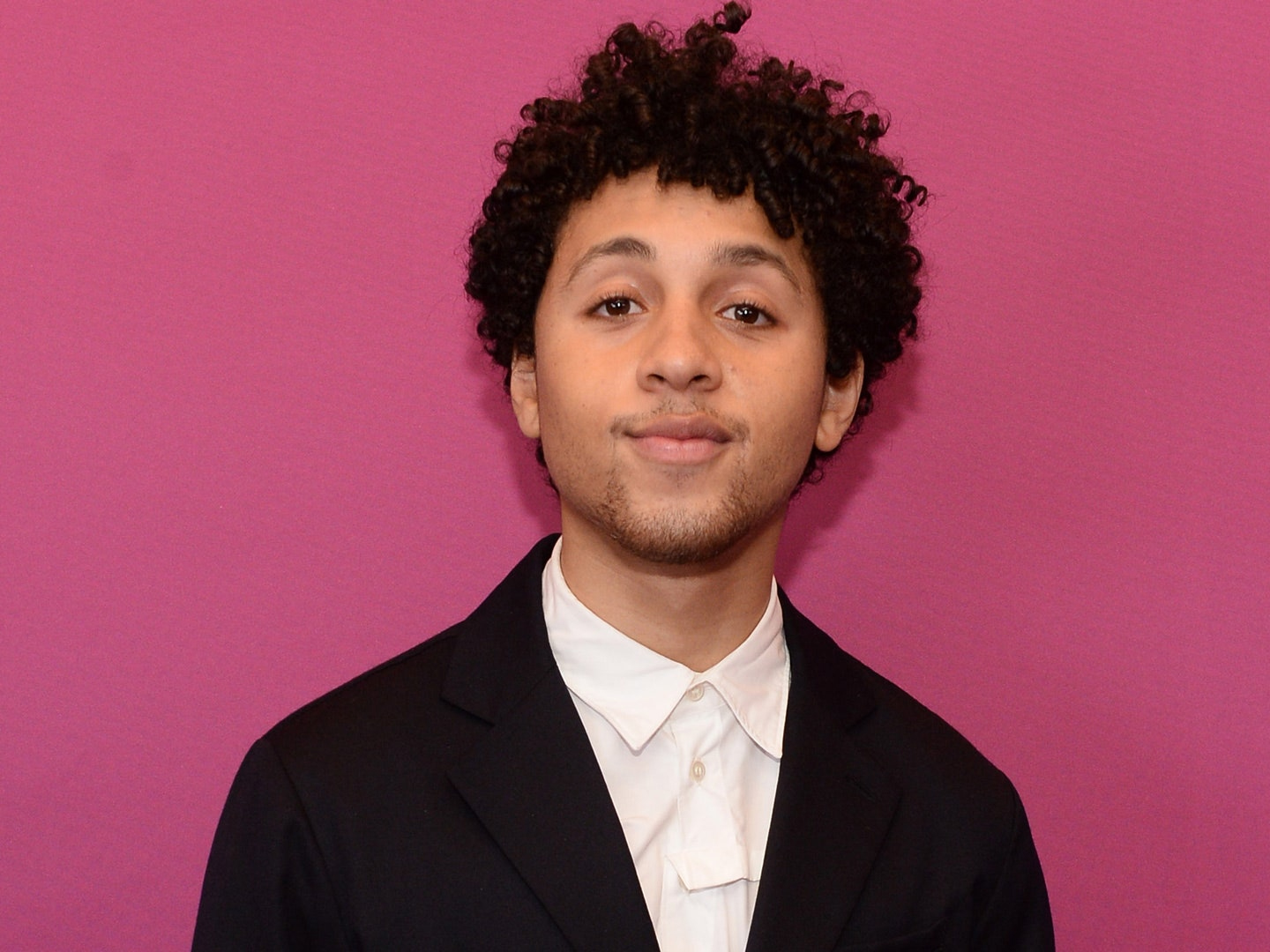 Jaboukie Young-White spiller rollen som Ethan Clade i «Strange World» (2022). Clade er Disneys første åpent homofile rollefigur. (Foto: Getty.) 4:3