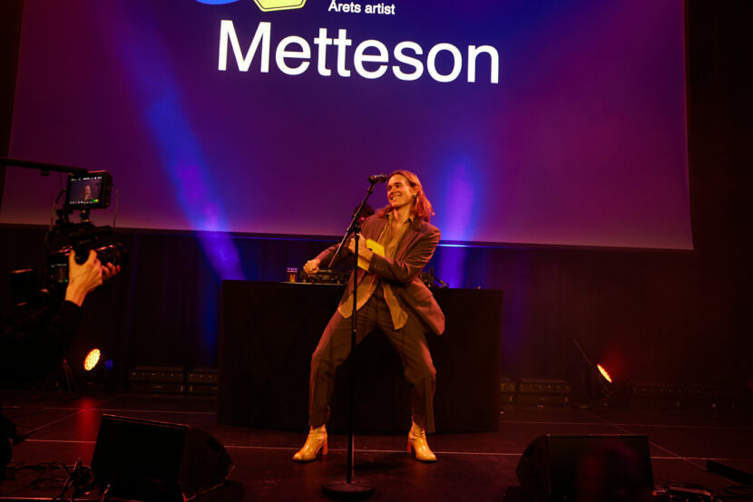 Metteson tok seg en sving da han van pris. (Foto: Helge Brekke.) 