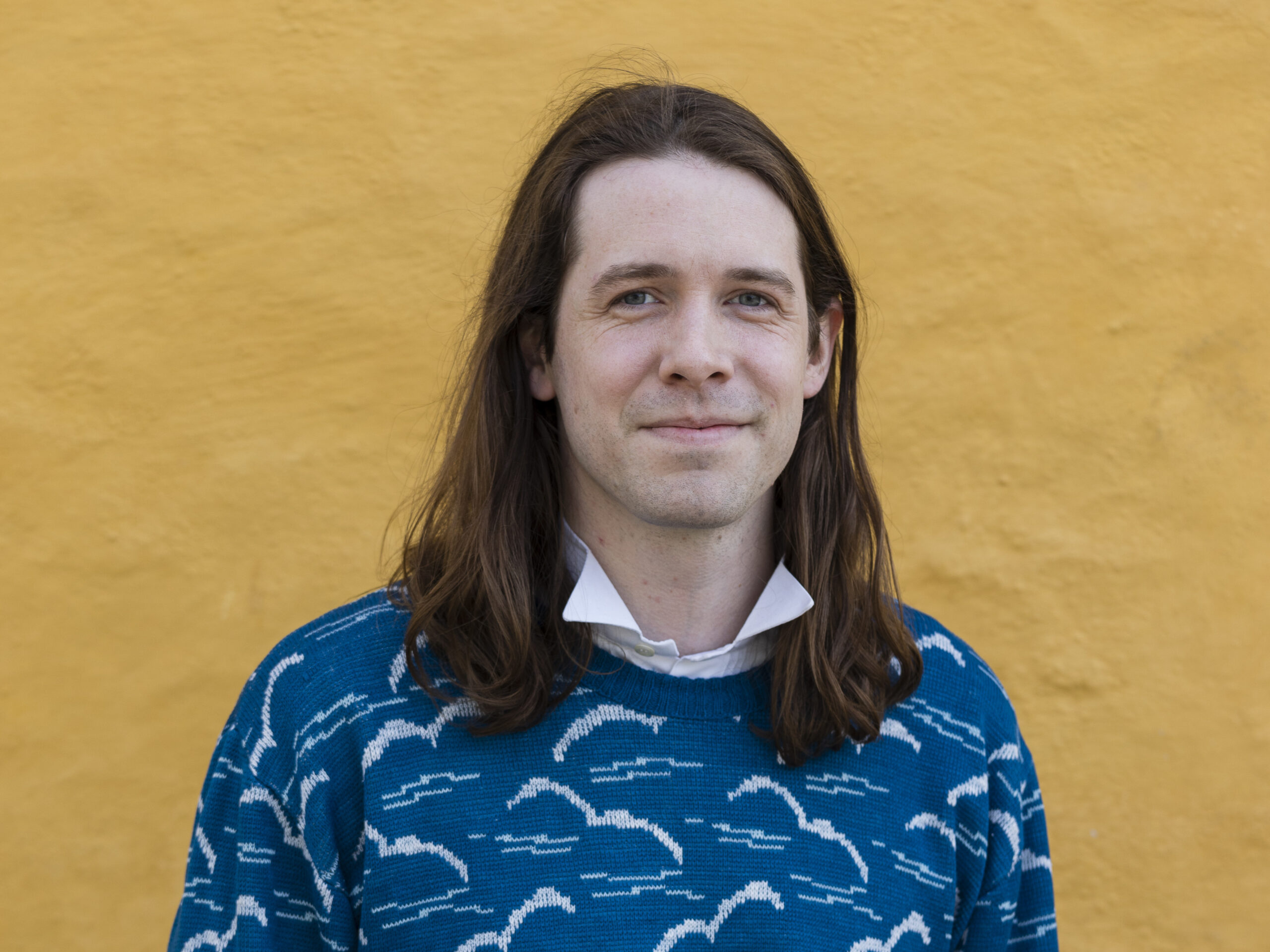 Styreleder for Billedkunstnerne i Oslo, Sebastian Makonnen Kjølaas. (Foto: Foto: Adrian Bugge/Presse.)