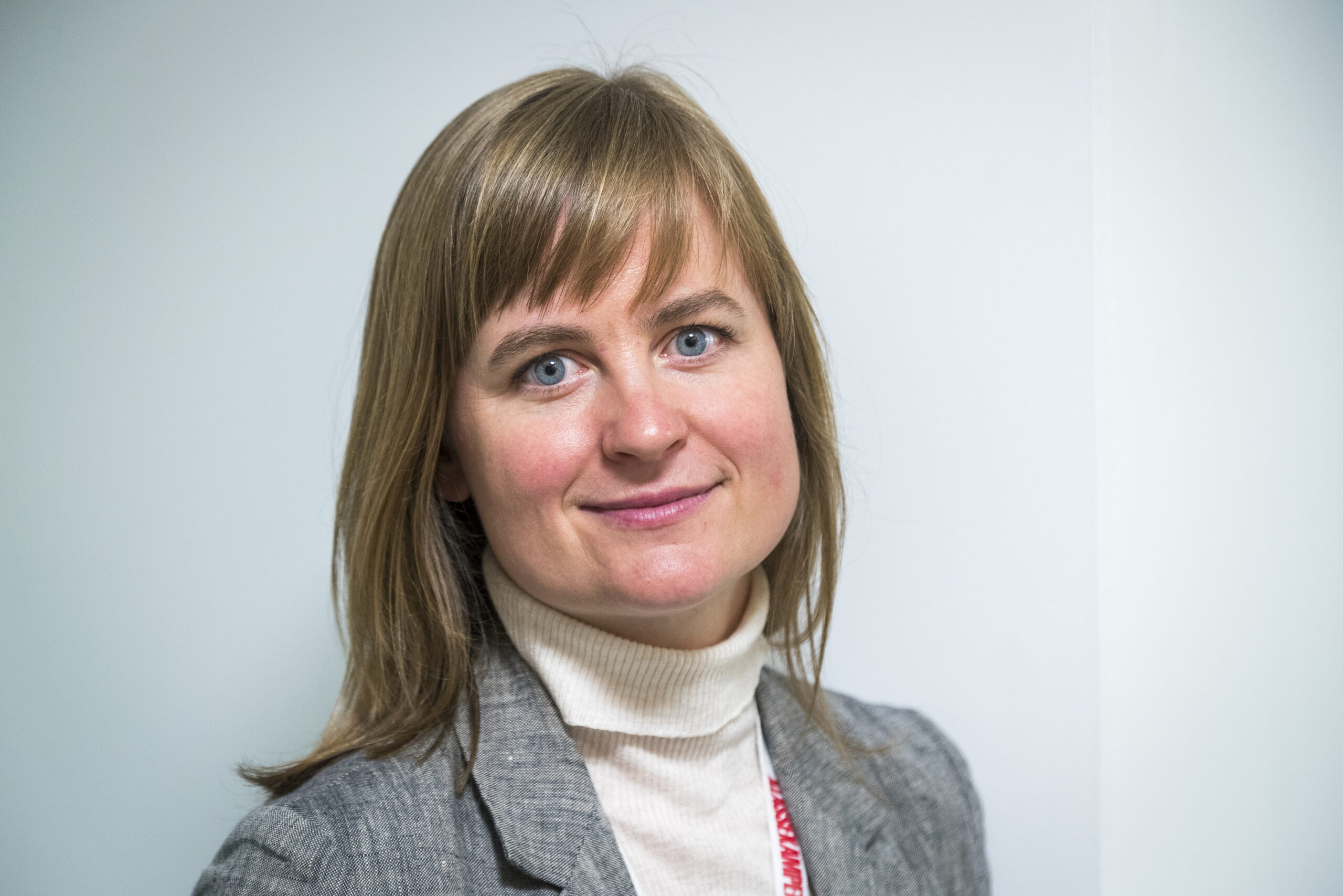 Hun er utdannet lektor, men har fra 2018 vært ansvarlig redaktør i avisen Klassekampen. (Foto: Heiko Junge/NTB.)