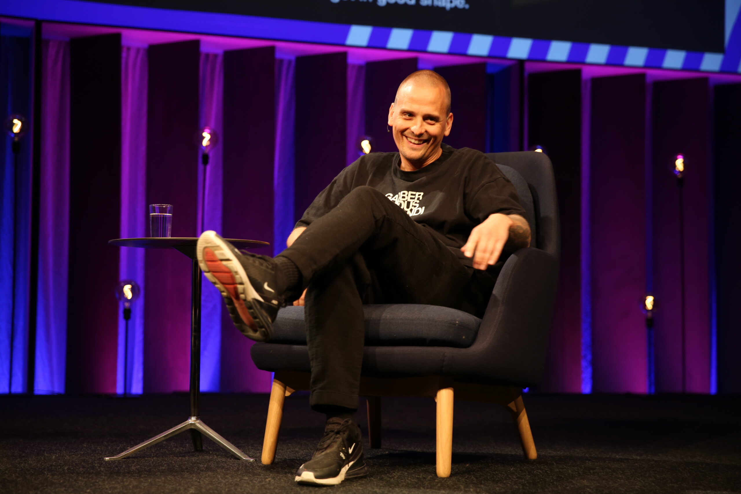 Manusforfatter og serieskaper, Kenneth Karlstad. (Foto: Aurora Henni Krogh.)