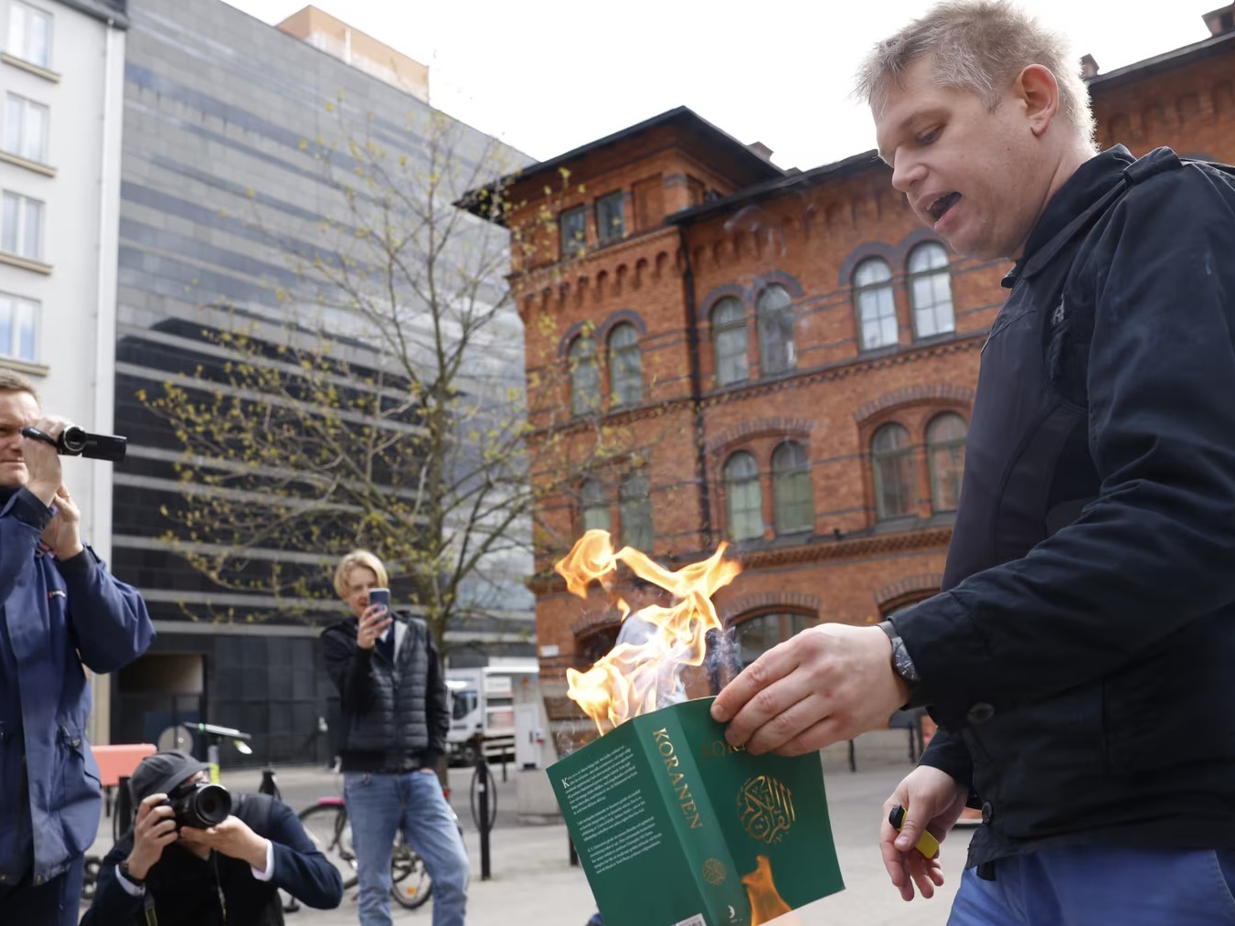 Koranbrenning Danmark Sverige verktøy forhindre forby