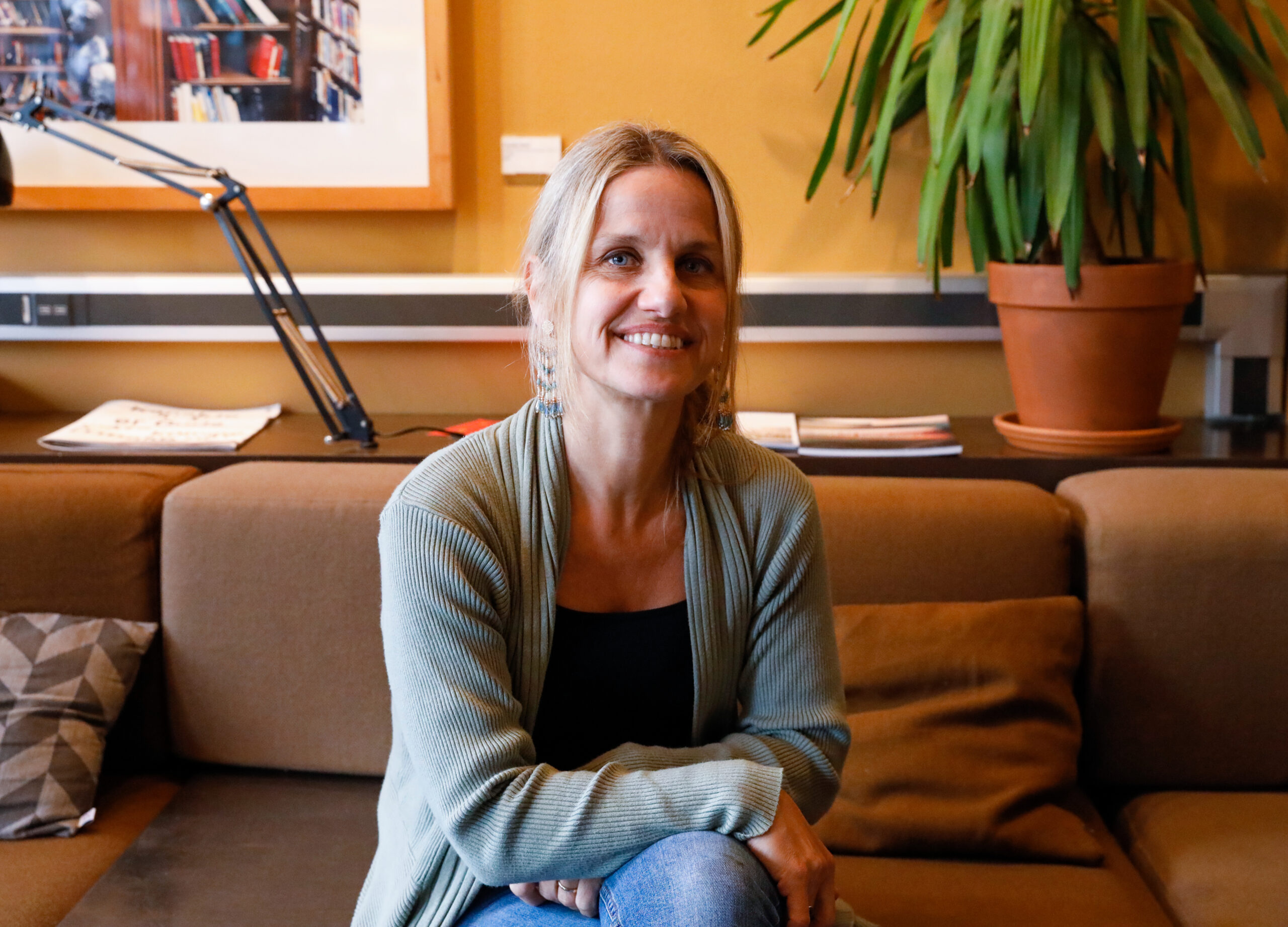 Kunstkritiker Mona Pahle Bjerke. (Foto: Linn de Lange).