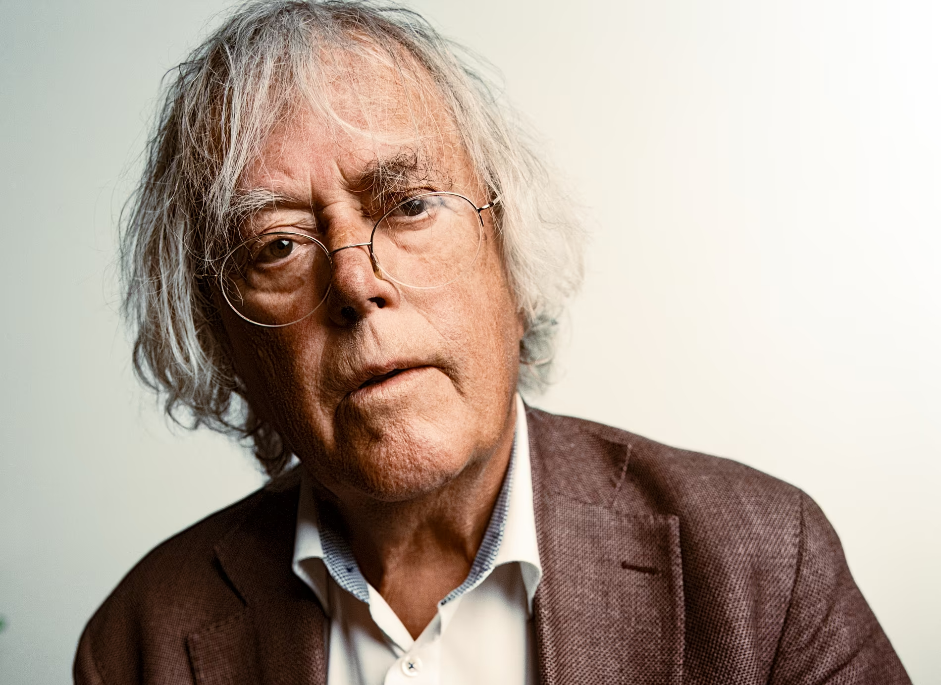 Forfatter Dag Solstad. (Foto: Baard Henriksen/Oktober.)