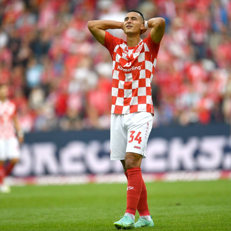 Anwar El Ghazi sparket fra Mainz etter propalestinske uttalelser. (Foto: SWR.)