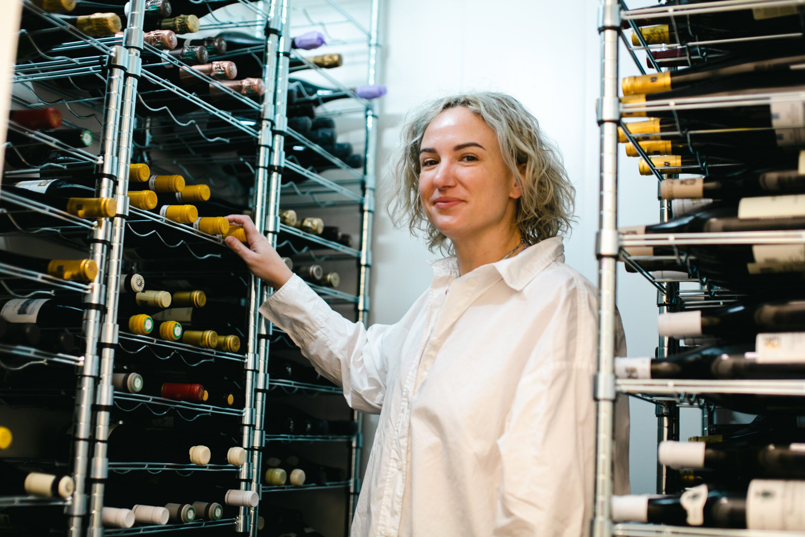 Danijela Catibovic ved Varemotaket. (Foto: Aurora Henni Krogh.)