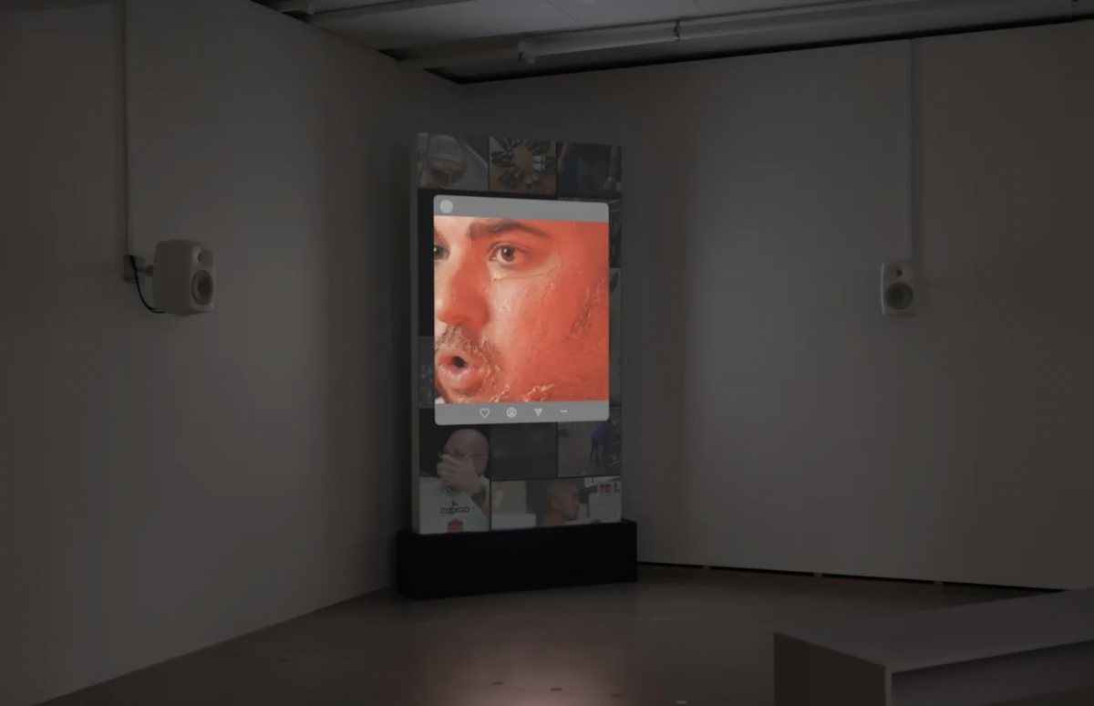 Kunsthall Trondheim tar algoritmen på alvor i ny utstilling. Her med en videoinstallasjon av Cuss Group. (Foto: Vincent Hansen.)