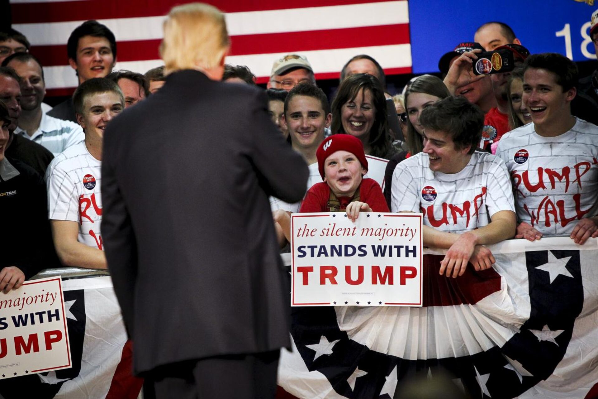 Donald Trump snakker til unge tilhengere i Wausau, WI. (Foto: Reuters/Ben Brewer.) 2 3:2