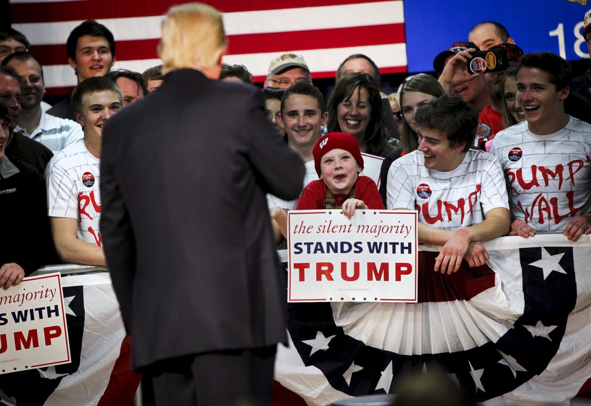 Donald Trump snakker til unge tilhengere i Wausau, WI. (Foto: Reuters/Ben Brewer.)
