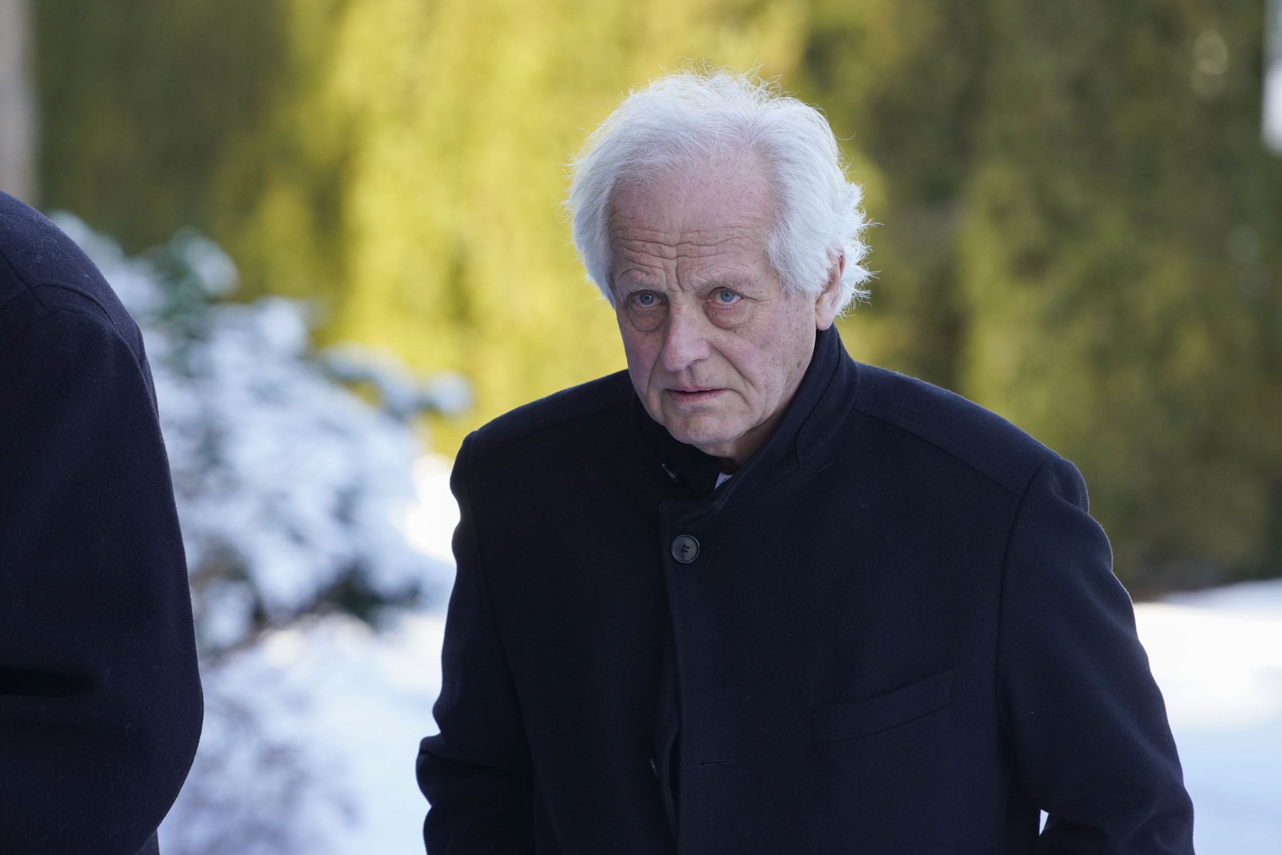 Oslo 20230223. William Nygaard på vei til bisettelsen til Arne Treholt i Vestre gravlund nye kapell torsdag. (Foto: Ole Berg-Rusten/NTB.)