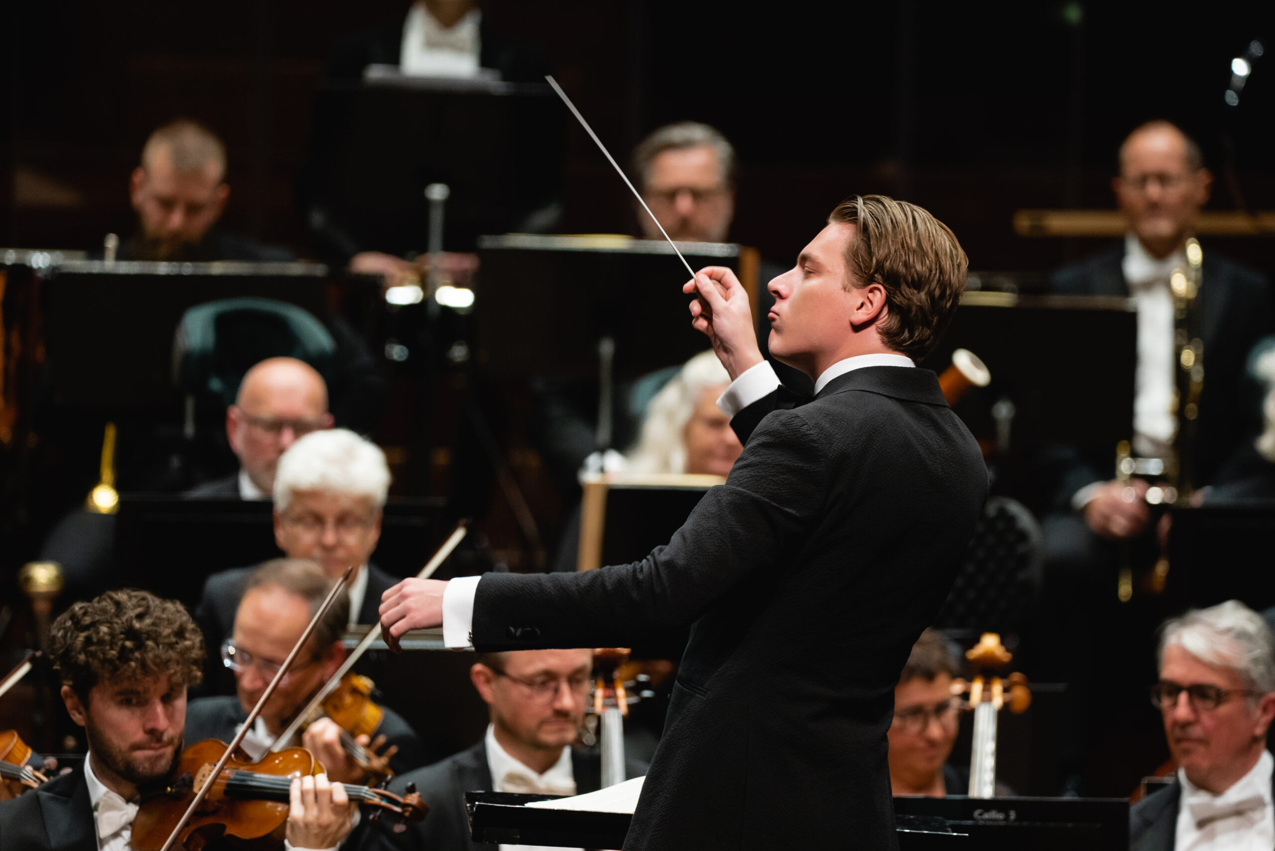 Avtroppende sjefsdirigent i Oslo-filharmonien, Klaus Mäkelä. (Foto: John-Halvdan Halvorsen/Oslo-filharmonien.)