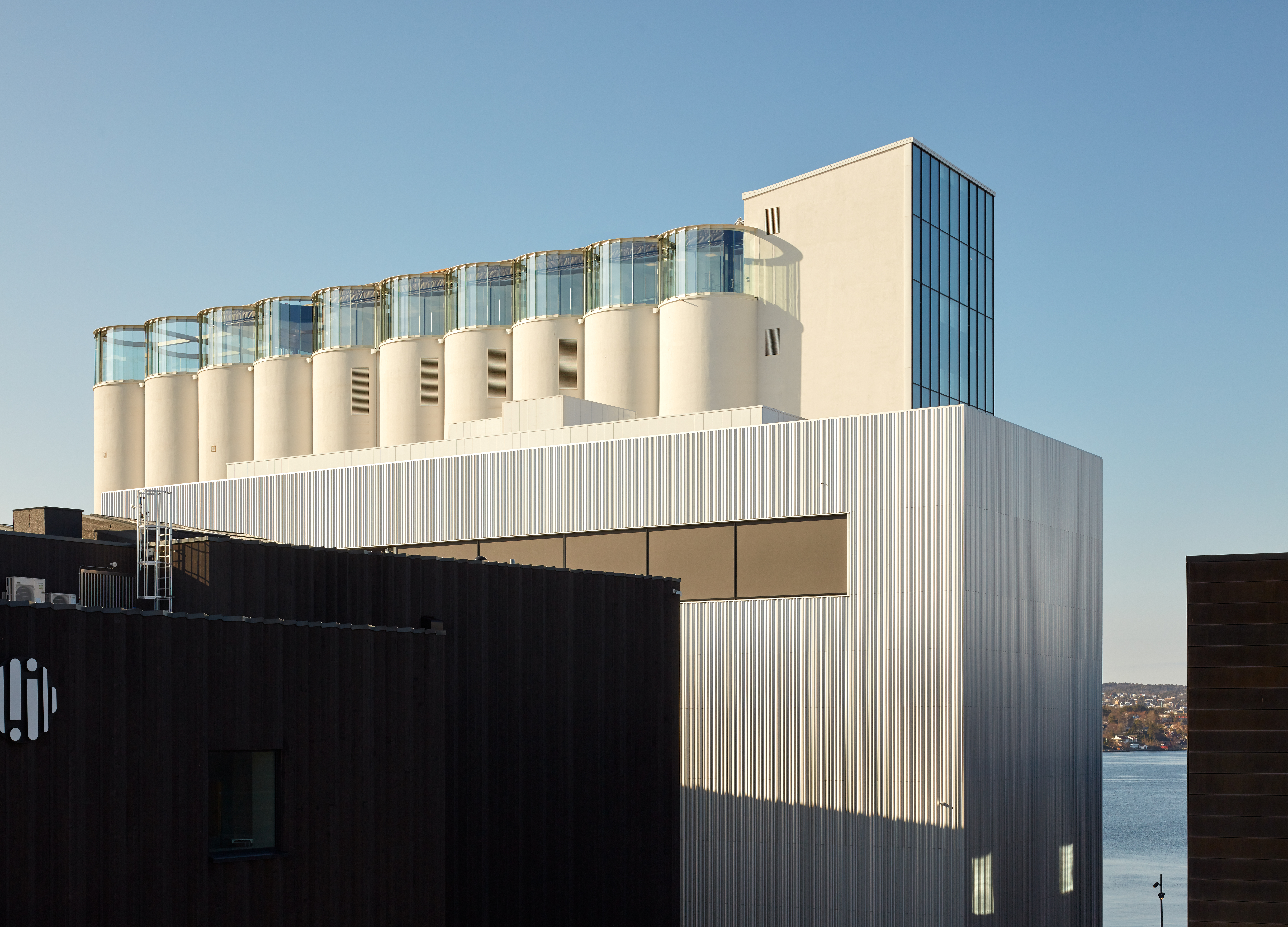 Kunstsilo. (Foto: Alan Williams.) 1 25:18