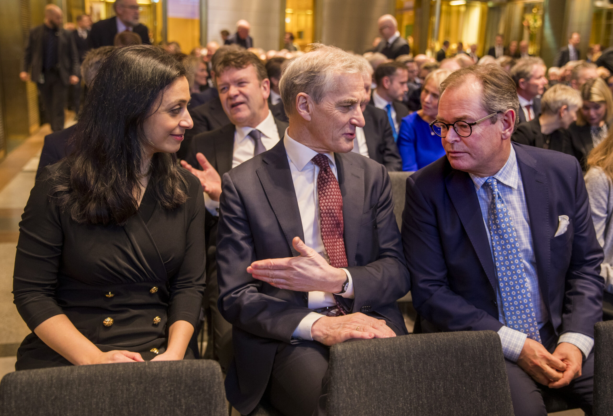 Støre Brundtland Meraker Brug Astrup Fearnley habilitet milliarder
