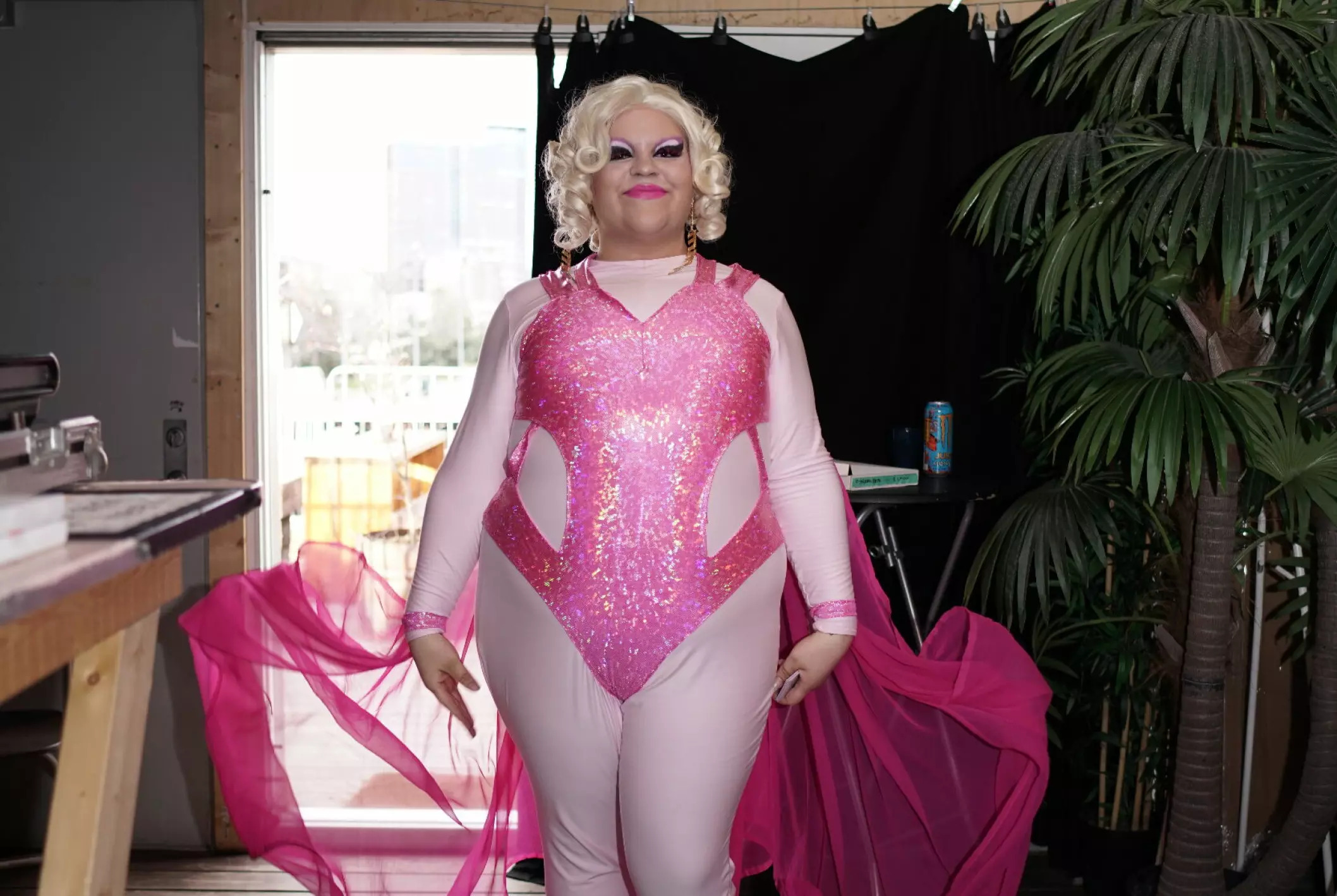 Dragartist Ria the revolution rider London pub boikott (Foto: PRivat.)