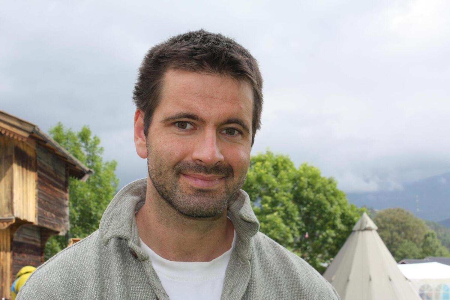 Det er behagelig for Rabita med forskere som Olav Elgin, som bare skraper i overflaten, skriver Almir Martin. (Foto: IMER, Universitetet i Bergen.)