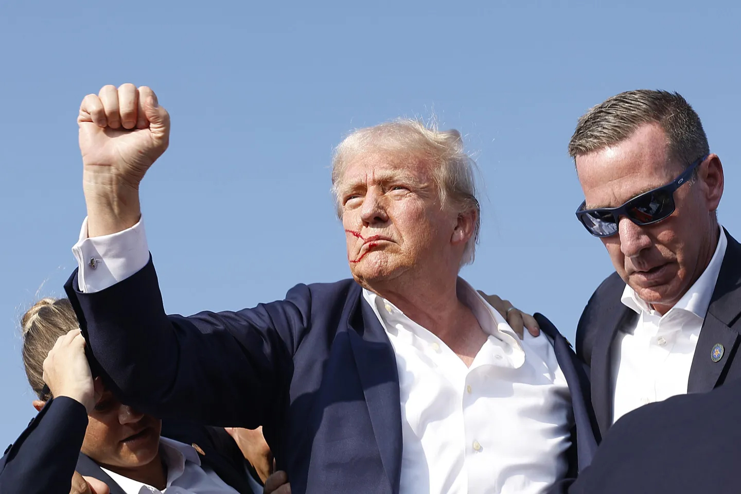 Tidligere president og nåværende presidentkandidat for Republikanerne, Donalt Trump, ble utsatt for et attentatforsøk lørdag 13. juli. (Foto: Anna Moneywalker, Getty.)