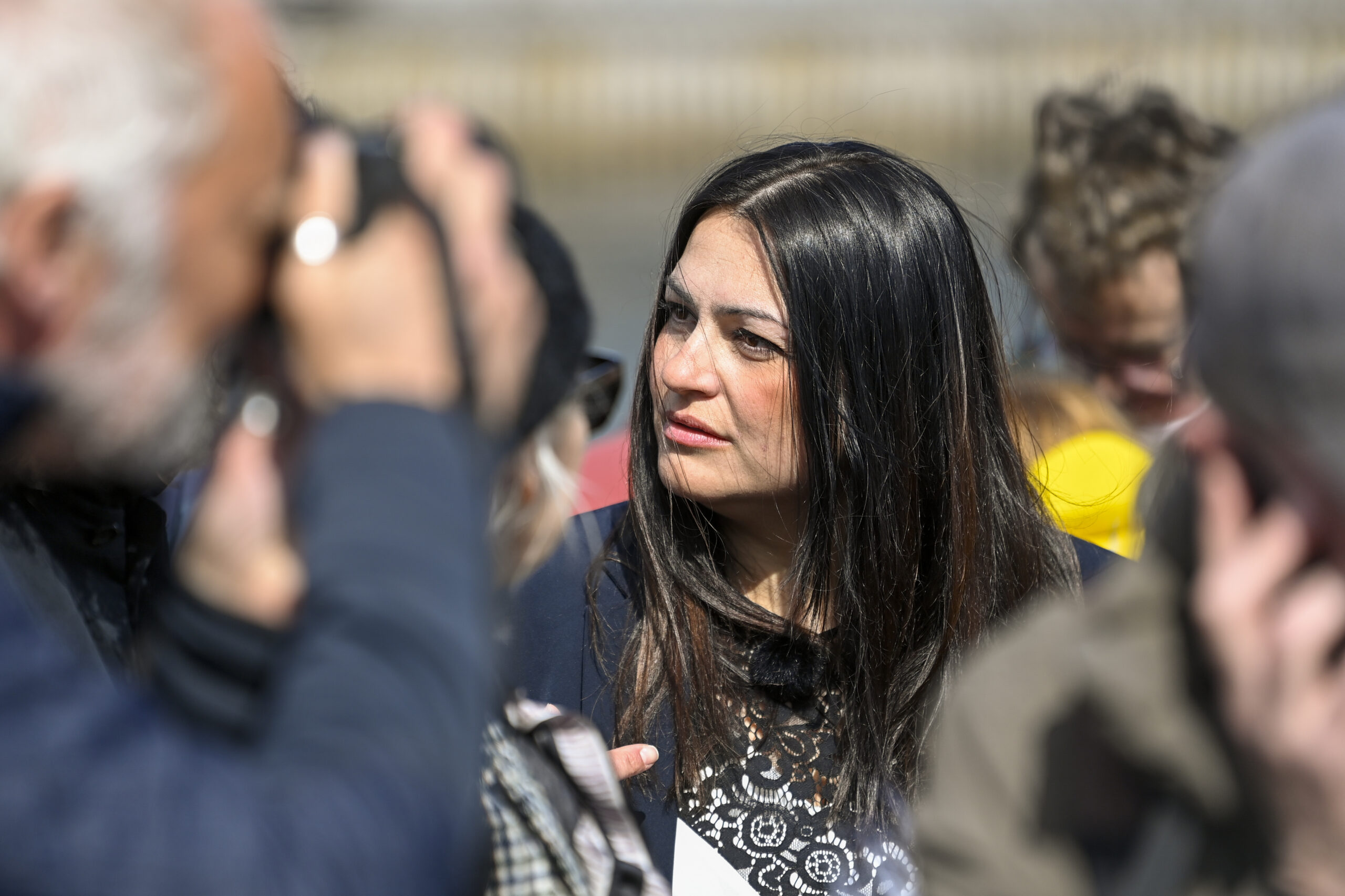 Hvor er bevisene for at en slik splittelse mellom figurative og moderne kunstnere er så omfattende og dyptgripende som Astri Tonoian hevder (bildet), lurer Cecilie Nissen på. (Foto: Annika Byrde/NTB.)