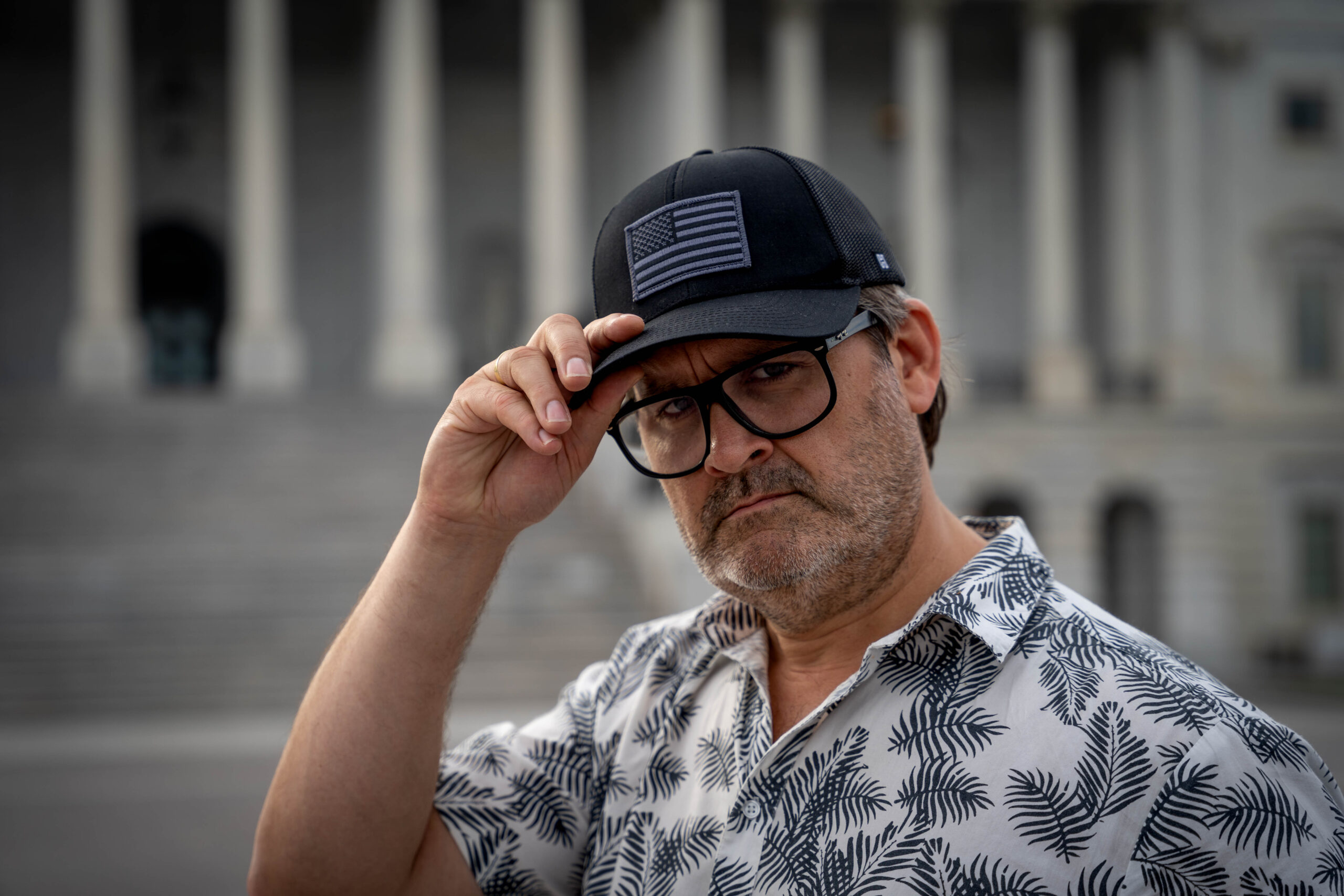 For meg som har vært fan av Turboneger og Trygdekontoret, og av Seltzers humor, har det vært deprimerende å følge hans nedadgående spiral. Litt som å se på en kul onkel forfalle etter et hjerneslag, skriver Pål-Henrik Hagen. (Foto: NRK.)