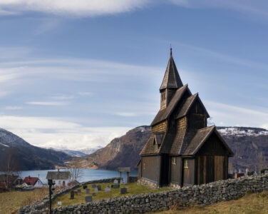 Urnes stavkirke stavkirker bygd av slaver treller forskning.no fortidsminneforeningen